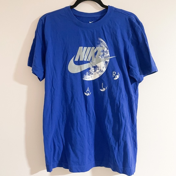 Nike Other - Nike Air Men’s Blue Moon Graphic T-Shirt Sz Medium